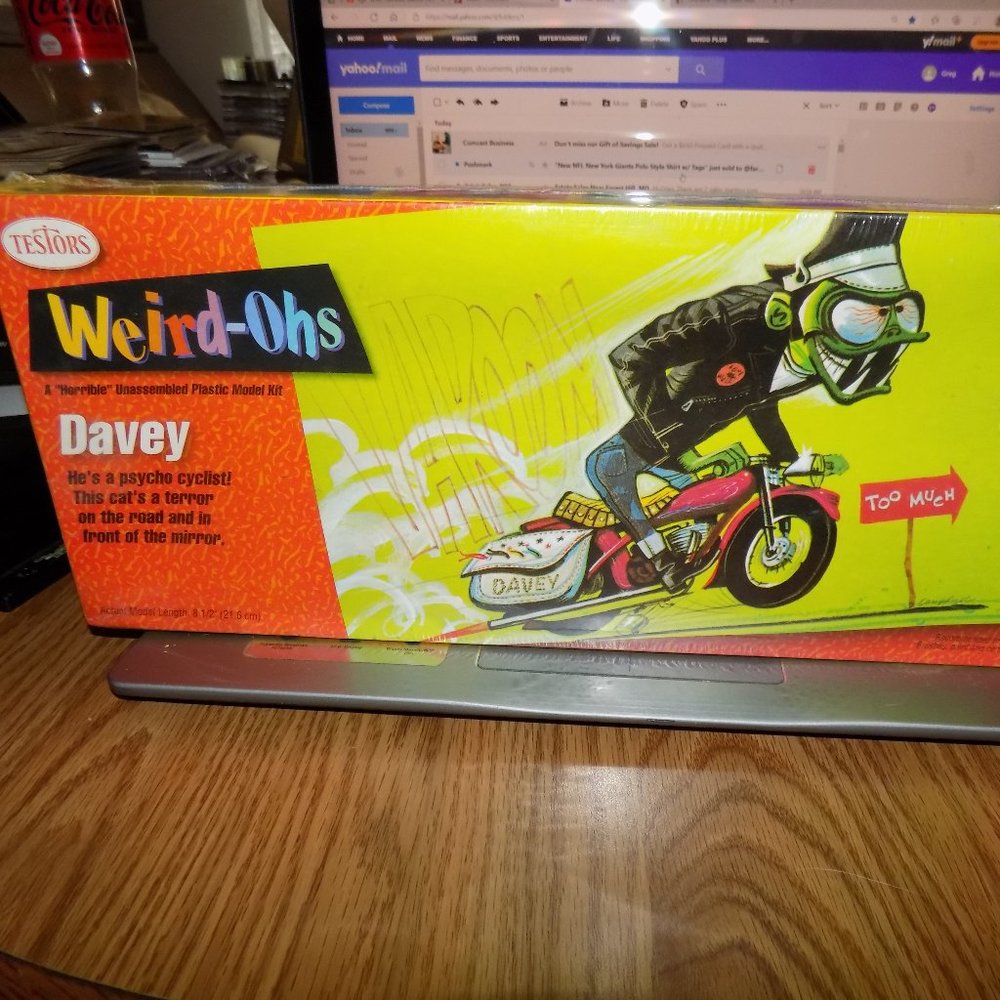 VINTAGE TESTORS WEIRD OH'S SEALED MODEL KIT OF DAVEY  BRAND NEW